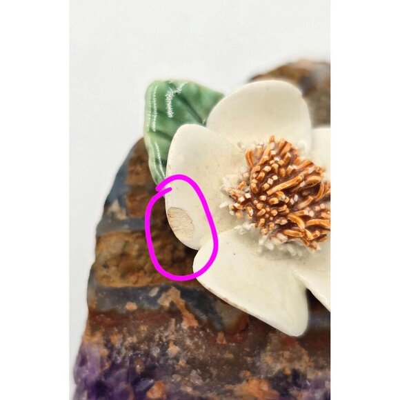 Vintage White Magnolia Porcelain Flower Brooch With Gold-Tone Center Leaf Detail - Picture 4 of 7